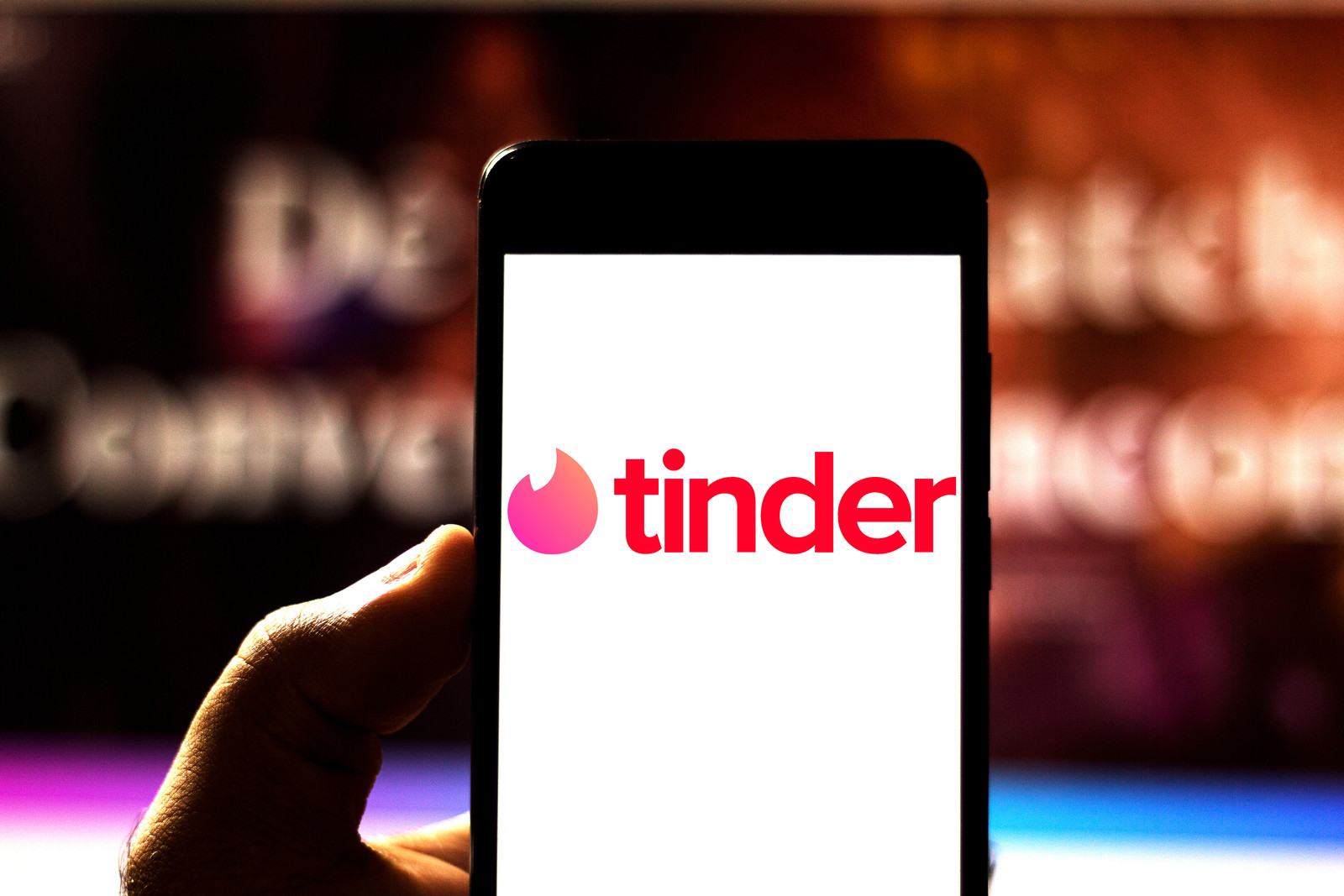 Volgens Tinder, dat eind 2015 naar de beurs trok, zijn er één miljoen dates per week dankzij hun app. Beeld LightRocket via Getty Images