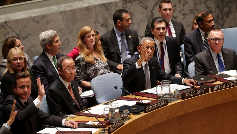 Cameron, Ban Ki-moon en Obama tijdens de V-raad vanavond. Beeld epa