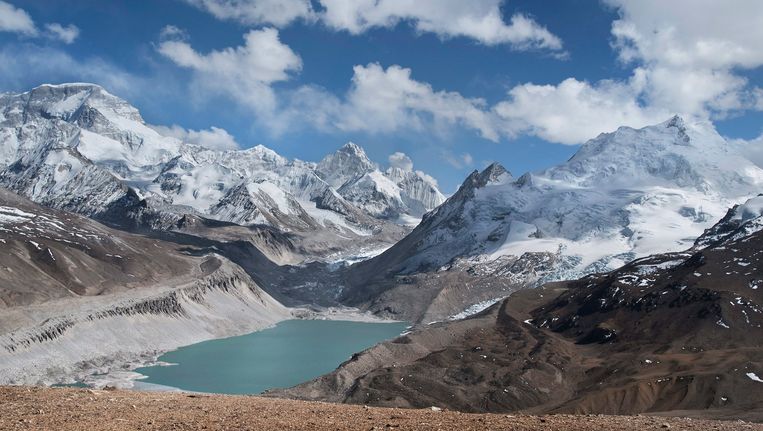 De Kyetrakgletsjer in de Himalaya, het gebergte dat zijn bestaan te danken heeft aan de botsing van India op het Aziatisch continent. Beeld EPA
