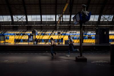 Viool van ruim 30.000 euro gestolen uit trein op Amsterdam Centraal