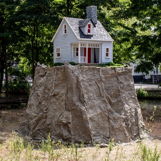 Het Parool is looking for Amsterdammers living in small spaces – and their clever solutions