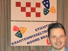 De Kneuterkrant uit Cromvoirt wint de carnavalskrantenwisseltrofee