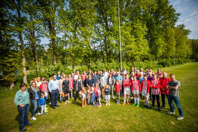 Een grote groep buurtbewoners is tegen de komst van een hondenschool in hun wijk