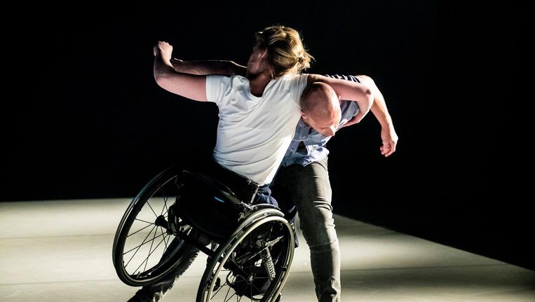 Dare to wreck Beeld  