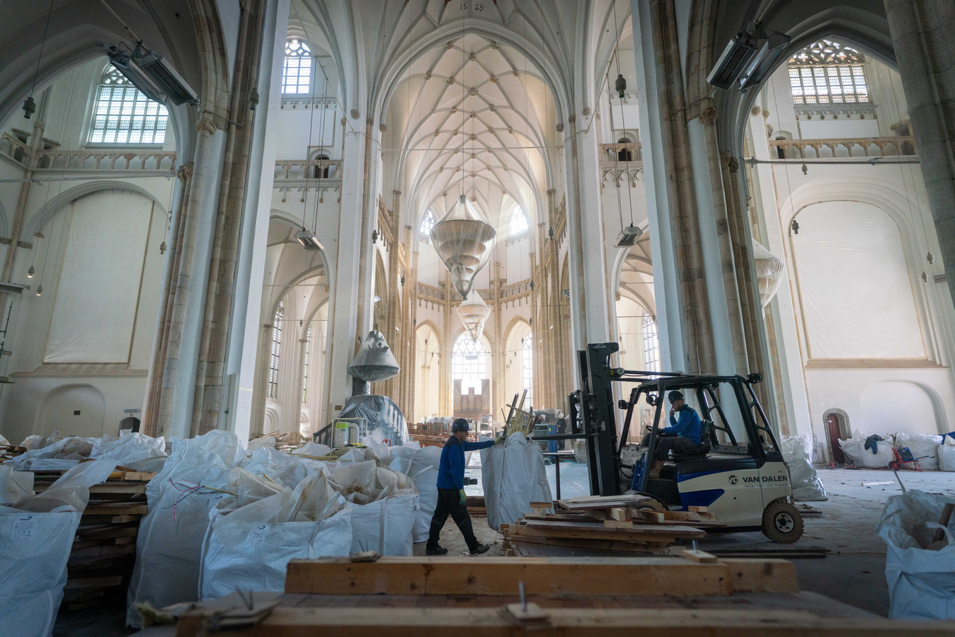 Eusebiuskerk zet zich schrap voor de drilboren ‘Het lijkt wel oorlog