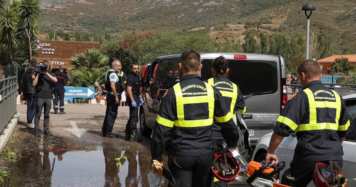 Maltempo in Corsica con venti fino a 224 km/he almeno cinque morti, temporali in corso nel nord Italia |  Notizie di Instagram VTM