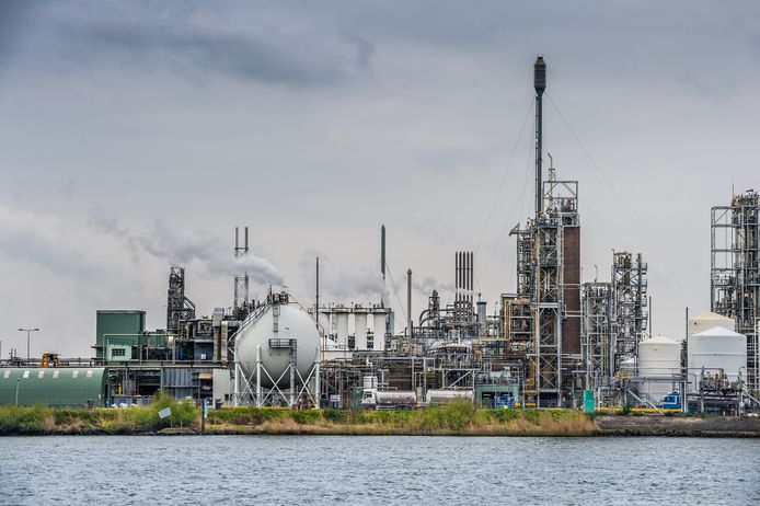 Het bedrijf Chemours, voorheen Dupont in Dordrecht