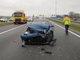 Audi botst met hoge snelheid achterop stilstaande file op A1 bij Eemnes