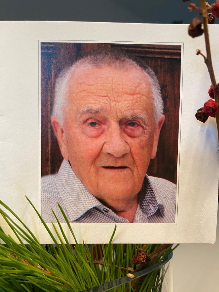 Dorp rouwt om SK Weeldeicoon Frans Verhoeven (85) “Hij