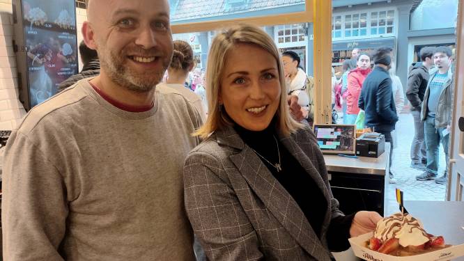 
Chez Albert opent nieuwe vestiging in centrum van Brugge: “De toeristen zijn echt dol op onze wafels”