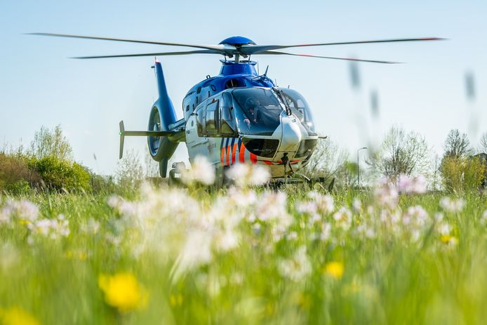 Dit is waarom er vanmiddag een politieheli landde in Houten en dat had