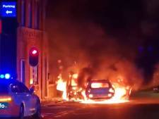 Une course-poursuite de Bruxelles à Châtelineau: deux voitures prennent feu, deux suspects interpellés