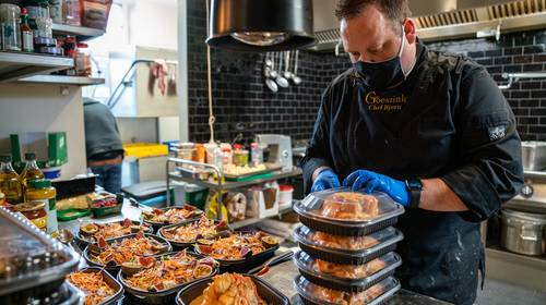 Hoe een brasserie zichzelf omtovert tot succesvolle takeaway: “Grote porties, daardoor heb ik veel klanten”