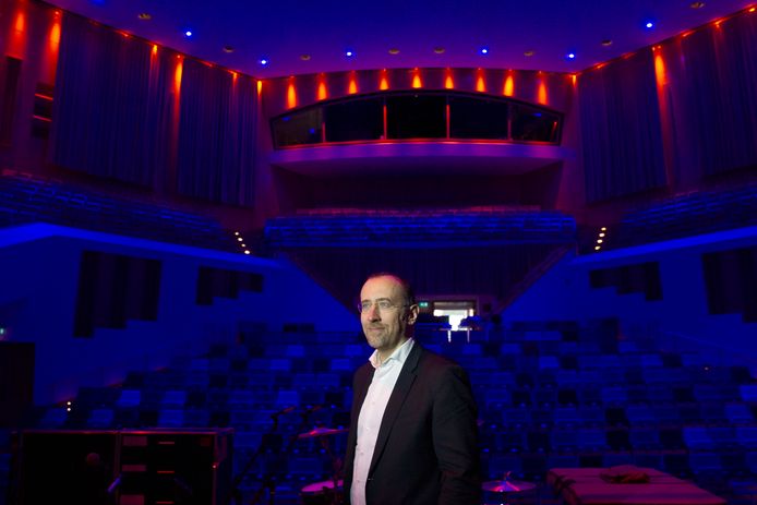 Edo Righini, directeur van het Muziekgebouw in Eindhoven. ,,We hebben als sector zo zorgvuldig gewerkt, in alles meegewerkt aan de maatregelen en dan dit.”
