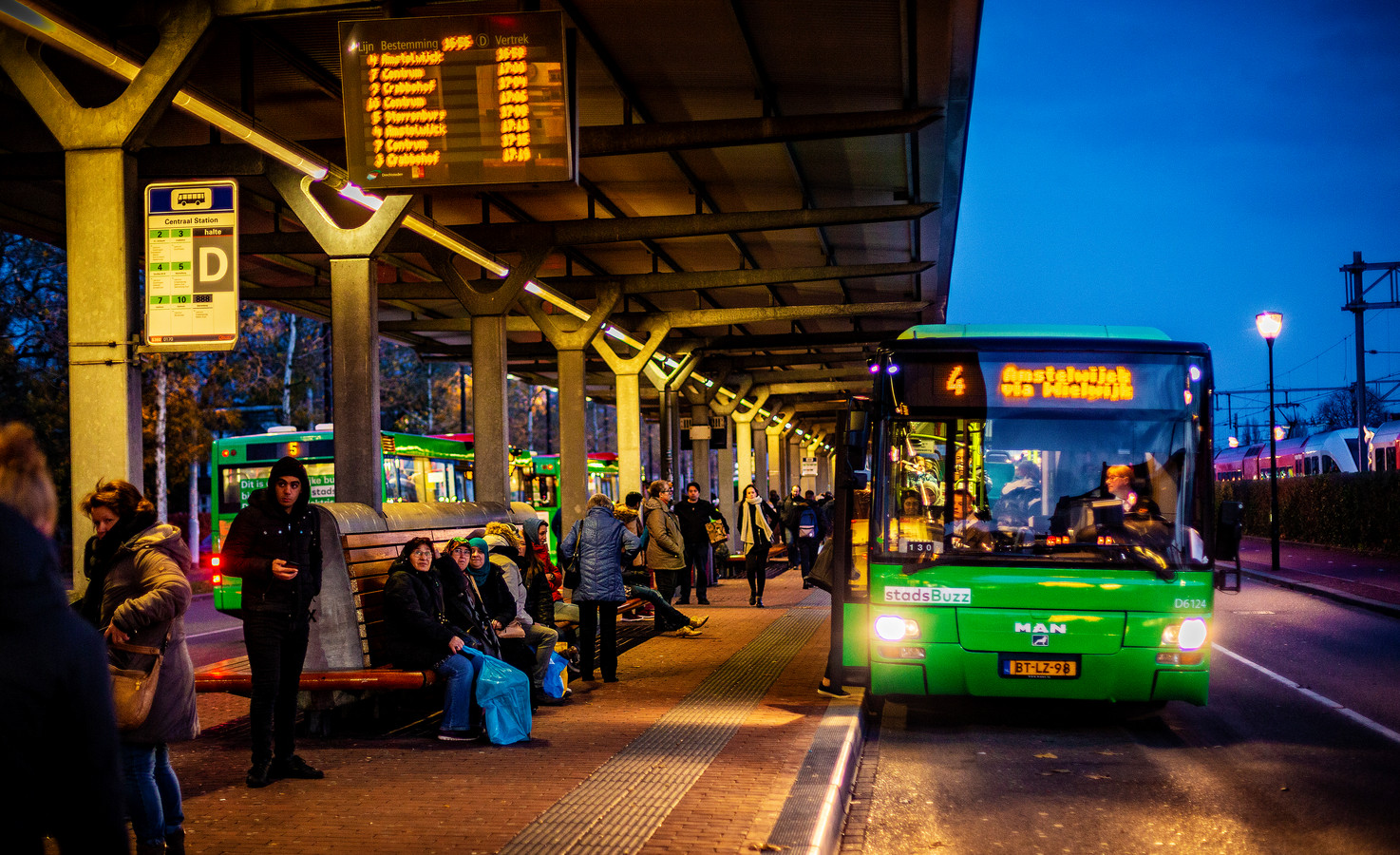 Chauffeurs Qbuzz in regio dreigen met opstand Foto AD.nl