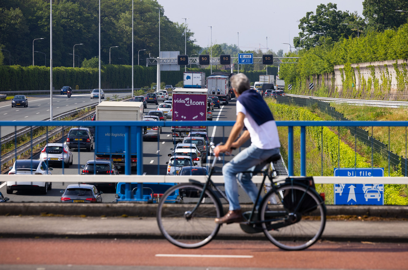 Extra rijstroken op A2 bij Den