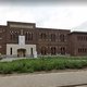 Gewapende psychiatrische patiënt gearresteerd na steekpartij: 58-jarige vrouwelijke slachtoffer in levensgevaar