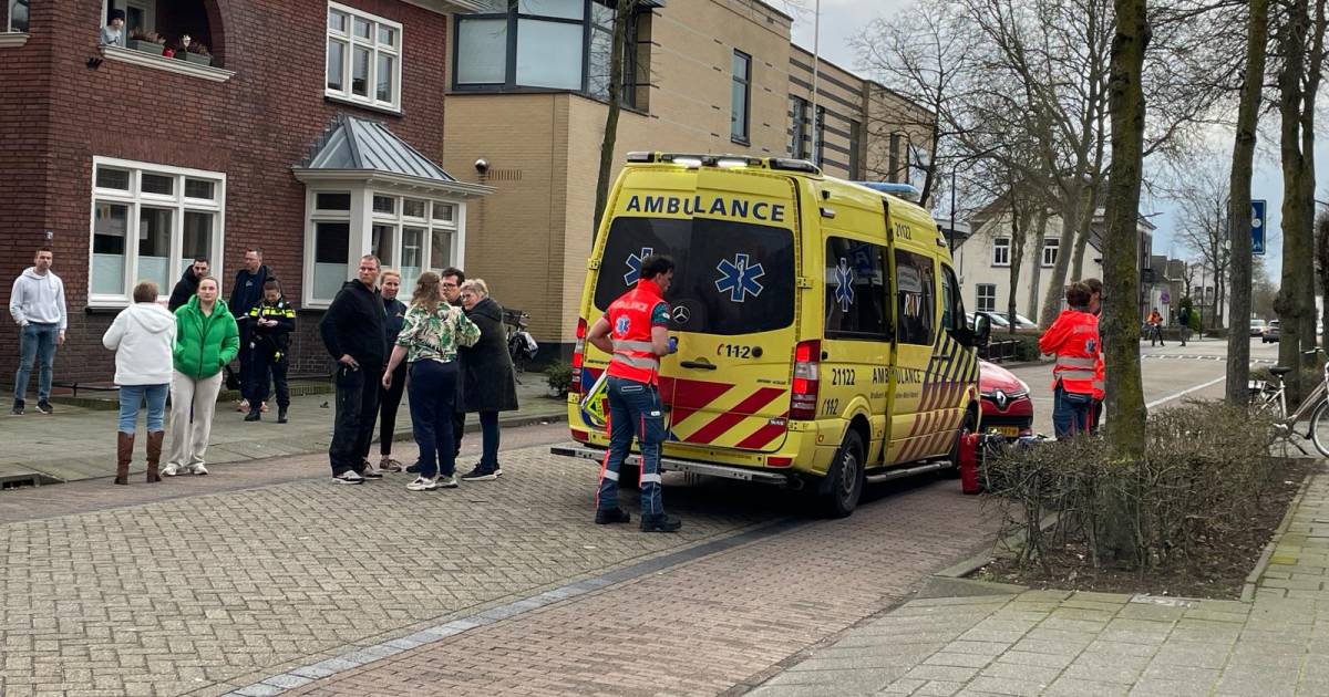 Fietser aangereden door stadsbus in Schijndel: traumaheli geland.