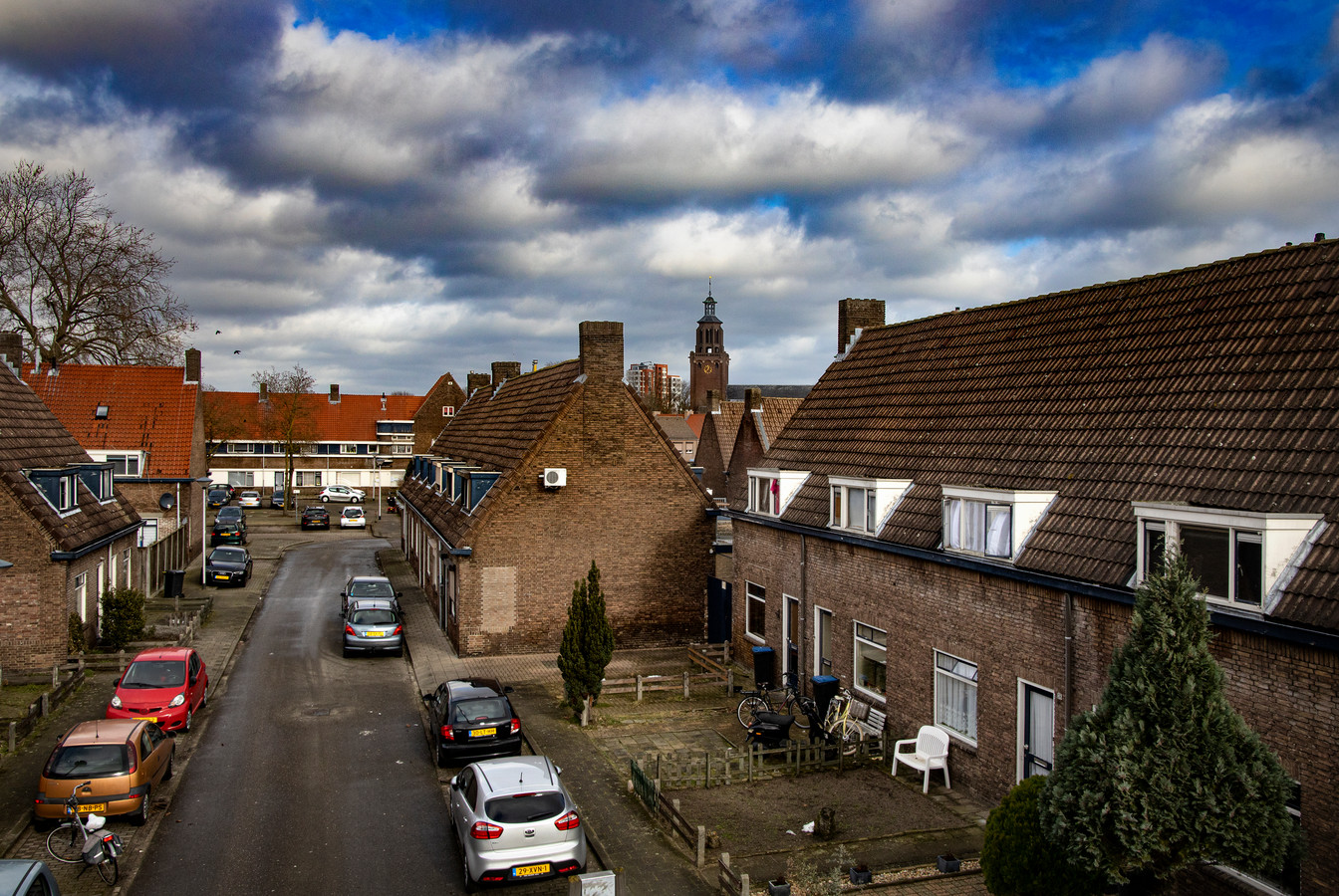 Volksbelang gaat het gros van de nog niet opgeknapte woningen in de Helmondse Leonardusbuurt renoveren in plaats van slopen.