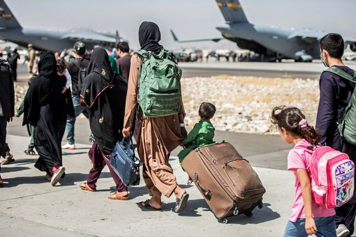 Foto ter illustratie. De evacuatie van mensen vanuit Afghanistan.