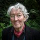 Een erudiete krantenman in de gouden jaren van de dagbladjournalistiek, die zich pas laat in zijn leven een echte schrijver voelde
