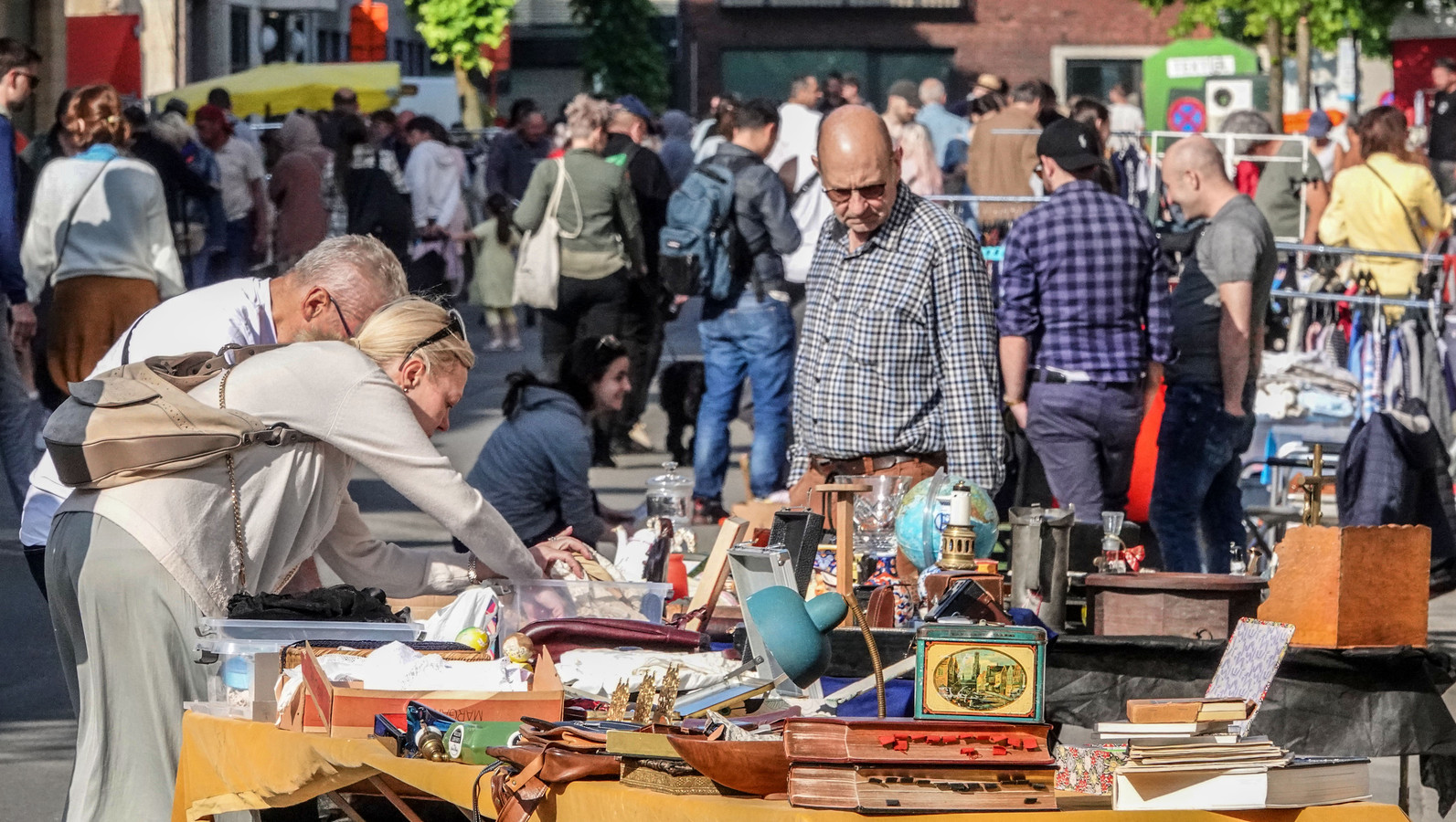 Grootste rommelmarkt van België palmt Sinksen in, parcours is 7,2 kilometer lang Foto hln.be