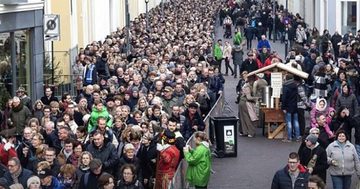 Duizenden bezoekers voor Dickens Festival Overig bndestem