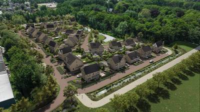 Hofwoningen op Steenenburg zijn populair, dus gaan de volgende huizen nu gelijk al in de verkoop