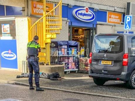 Overvallers (16) Trekpleister dreigden met vuurwapen