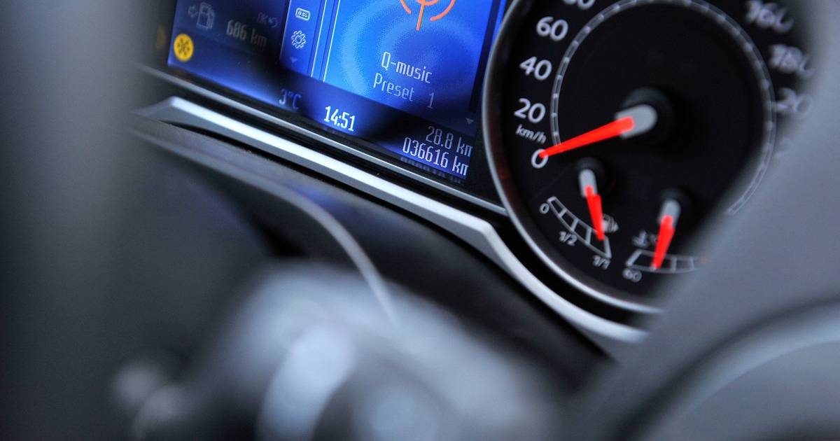 More than 1,500 cases of odometer fraud in 2021, sales of new cars are declining |  drive