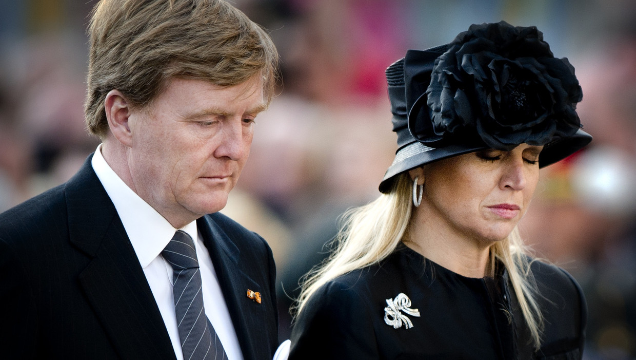 Koning Willem-Alexander en koningin Maxima vorig jaar op de Dam tijdens de nationale dodenherdenking. Beeld ANP