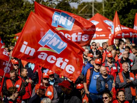 Meer stakingen in 2022, maar minder stakers