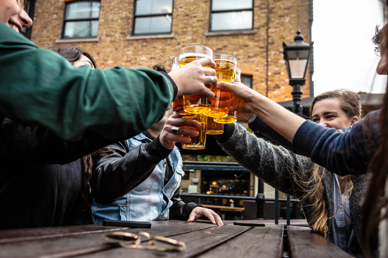 Studenten aan het bier Beeld Getty Images