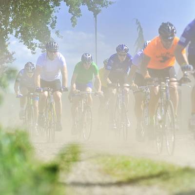 Ook de vrouwen gaan stofhappen in de Hel van de Pin