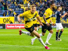 Sydney van Hooijdonk scoort bij debuut voor Bologna