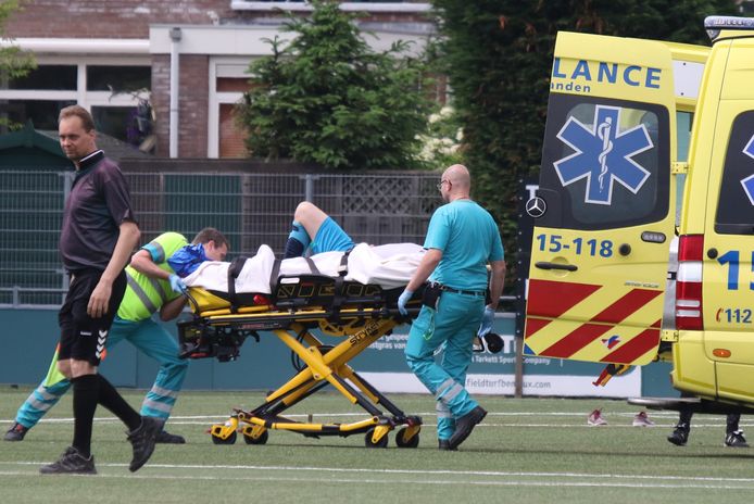 De trieste aftocht van Daniël Voskamp zondag tegen RKDEO.