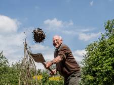 ‘Veel mensen zien hun tuin als oorlogsgebied, terwijl je het ecosysteem in stand moet houden’