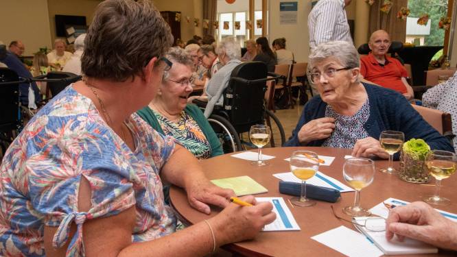 Commerciële woonzorgcentra tellen vijfde minder personeel dan openbare centra: “Meer winst voor uitbaters maar meer personeel nodig om goede zorg te garanderen”