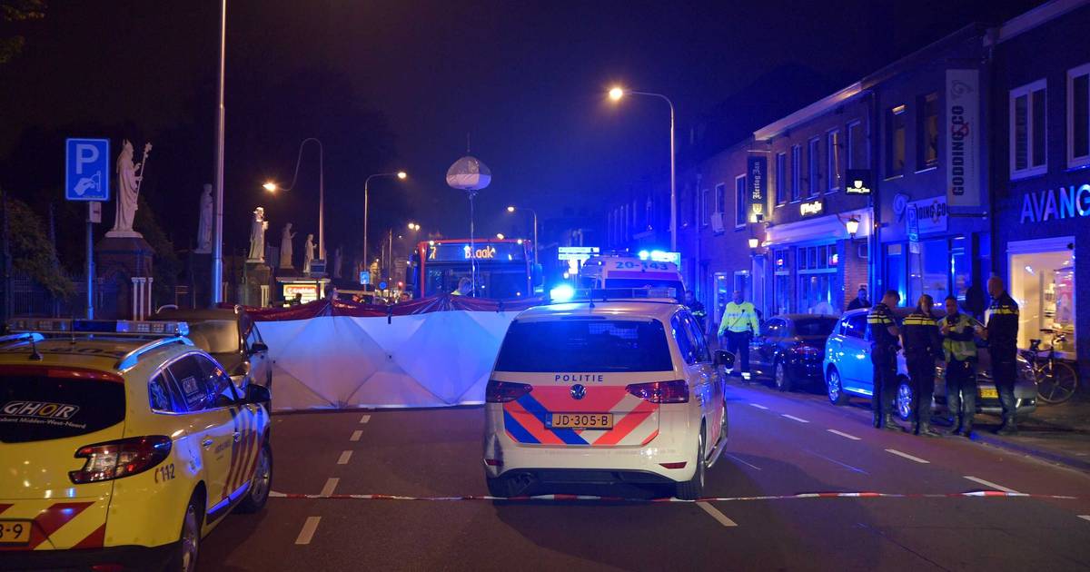 Meester Bert Dag Voor 40 Jarig Jubileum Slachtoffer Van Dodelijk Vluchtmisdrijf Buitenland Hln Be