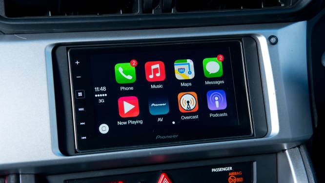 Je auto kan het scherm van je smartphone tonen: zo doe je dat