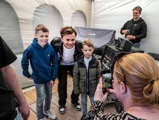 Flemming legt concert stil als 8-jarige Noah wordt geraakt door blik bier