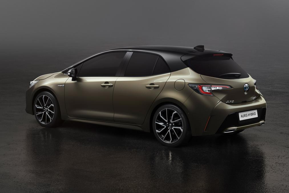 Тойота аурис гибрид 2019. Toyota auris hybrid 2018. Тойота аурис 2021. Toyota auris hybrid 2019. Toyota auris 2021.