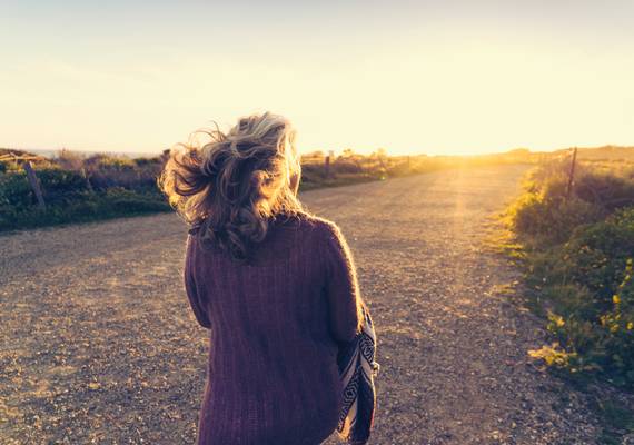 Waarom 2 minuten wandelen na het eten wonderen voor je gezondheid kan doen