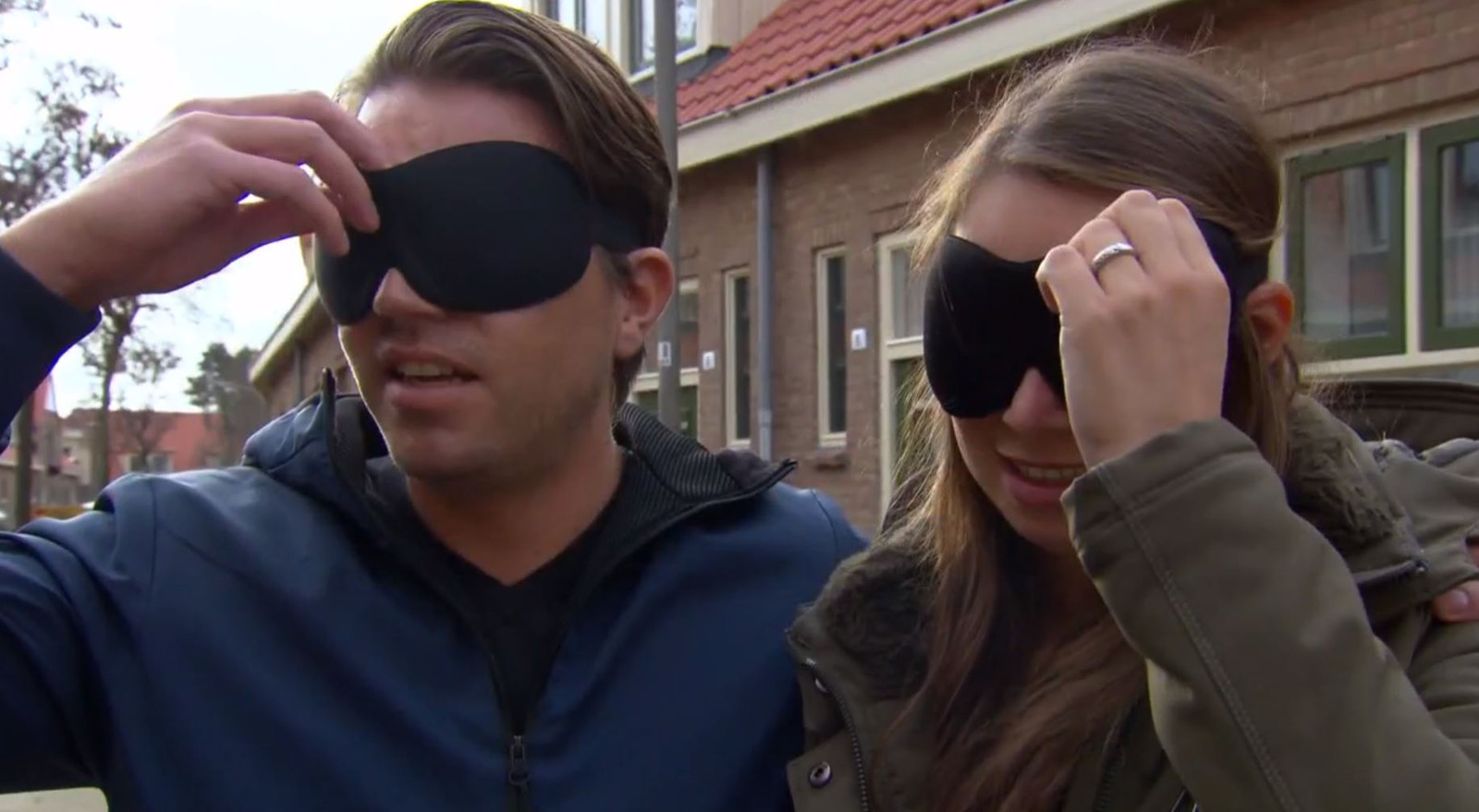 1,4 miljoen mensen zien ‘afschuwelijke’ bouwval in nieuwe Kopen Zonder Kijken Foto