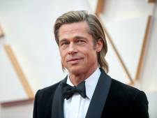 Brad Pitt verschijnt in rokje bij première en Mariah Carey neemt duik met galajurk aan