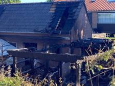 Grote schrik na felle brand in Nunspeet, meerdere schuren verwoest: ‘Vlammen waren metershoog’