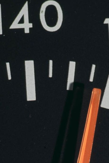 Un ado de 15 ans flashé à... 168 km/h dans la voiture de ses parents en Suisse
