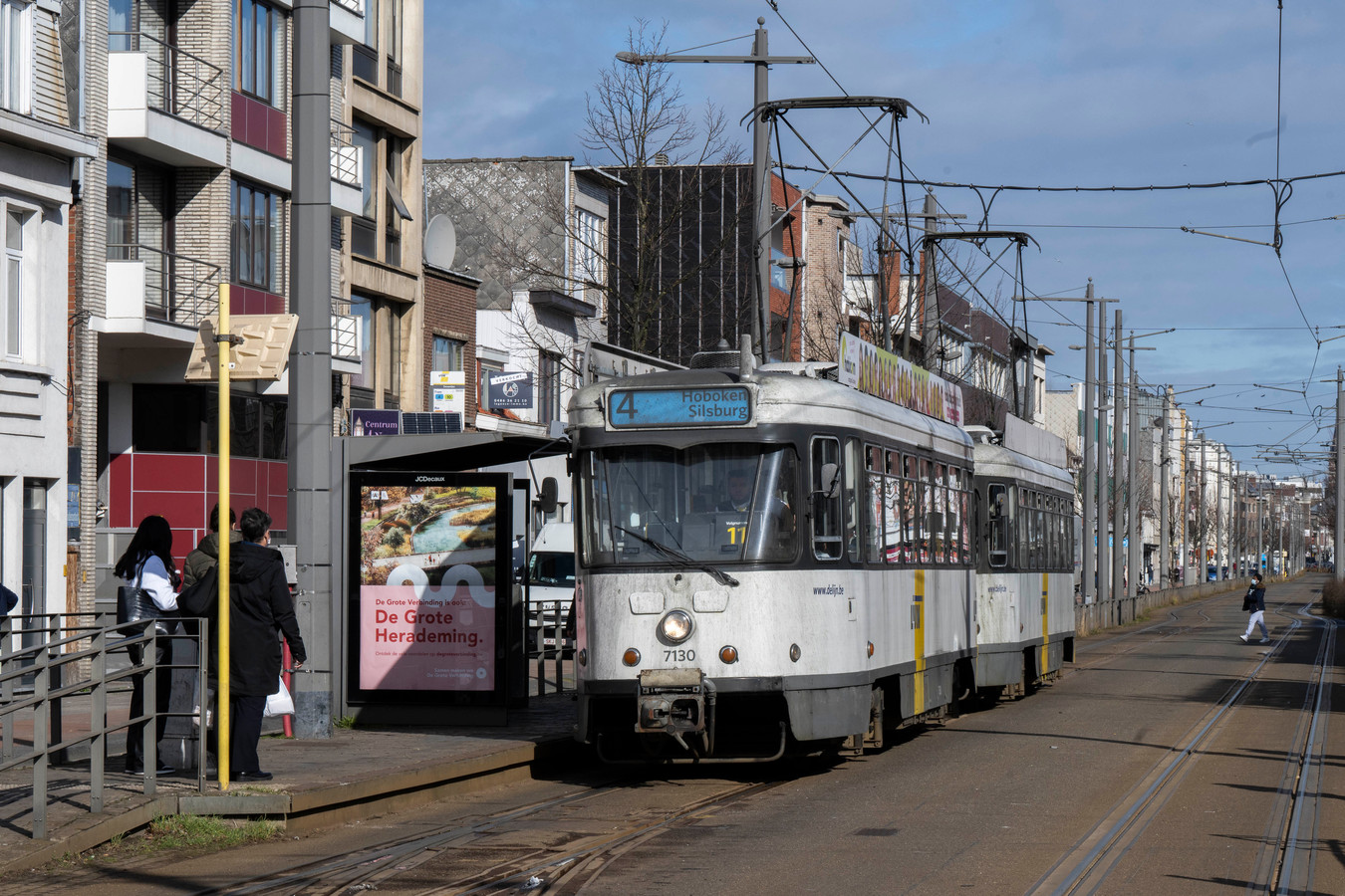 treintrambus-kwaad-over-inkorten-tram-4-in-hoboken-de-lijn-moet