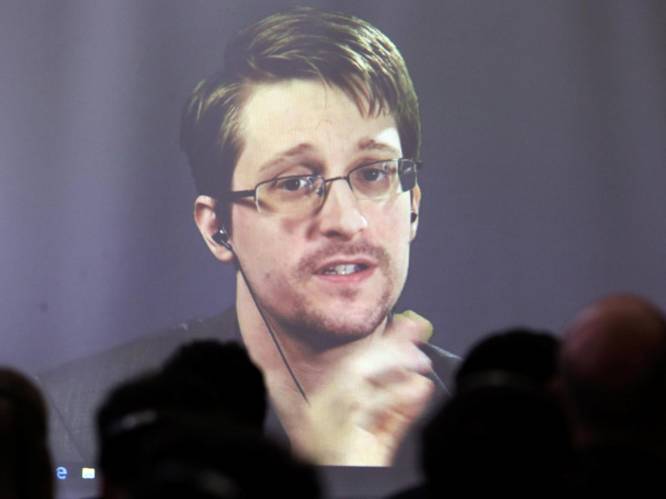 Klokkenluider Edward Snowden vraagt Russische nationaliteit aan