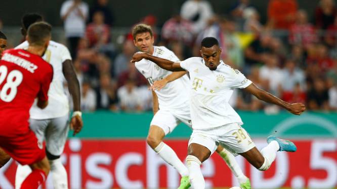 Ryan Gravenberch maakt eerste goal voor Bayern München bij ruime bekerzege